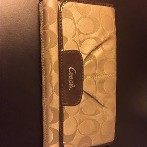 Coach wallet - good condition